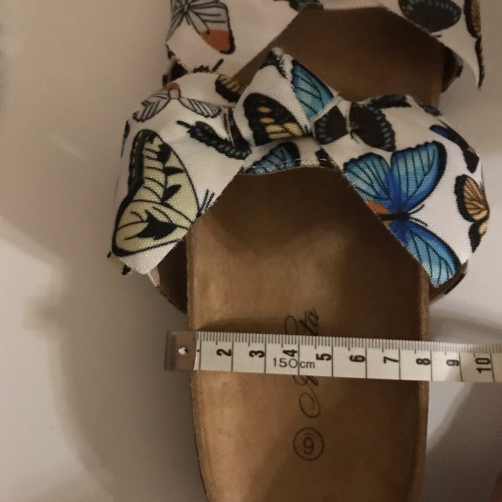 New Butterfly Bow Sandals - Picture 13 of 14
